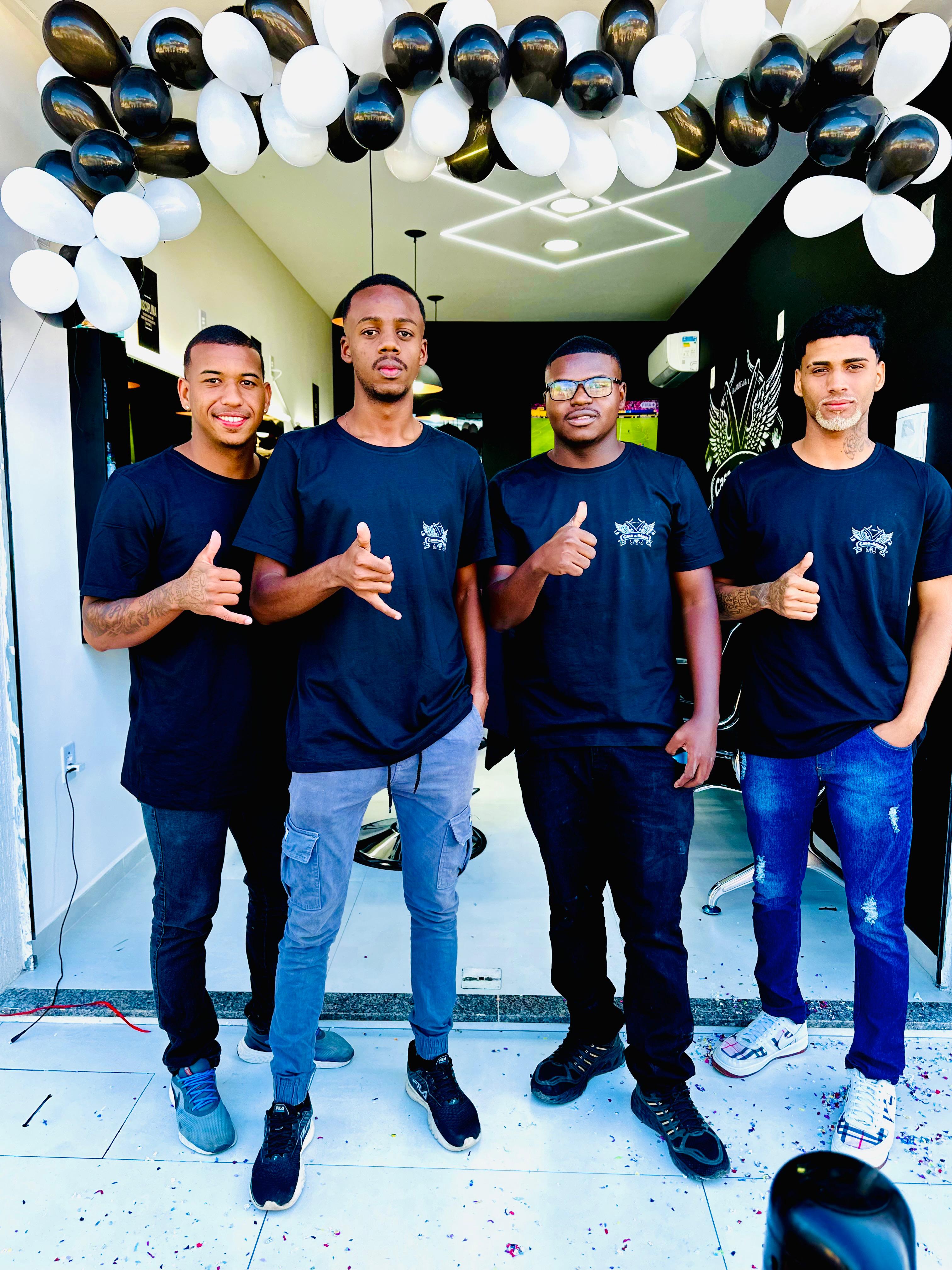 Corte de cabelo masculino moderno na Casa da Régua